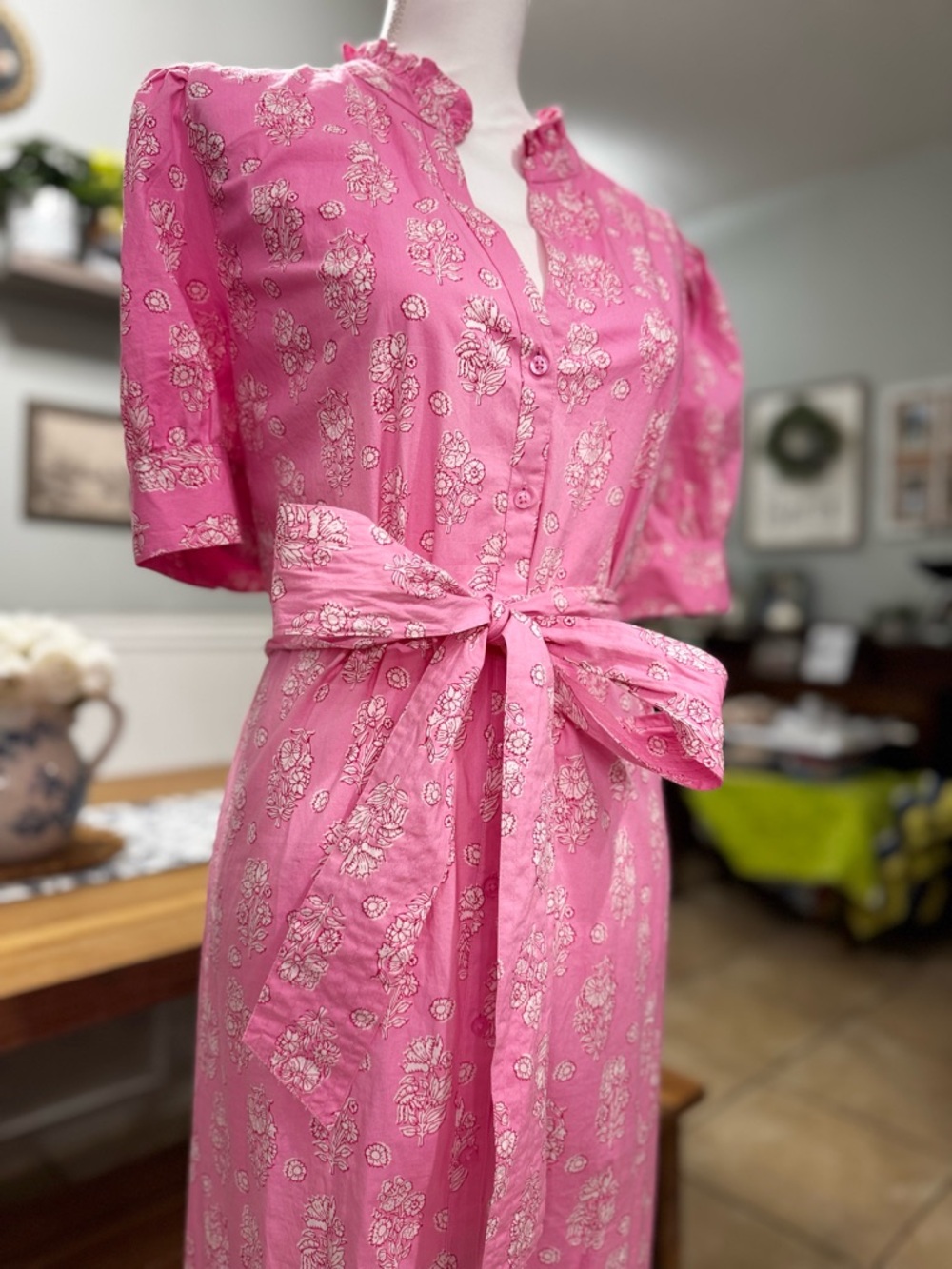 crown & ivy Pink Floral Tie-Waist Dress